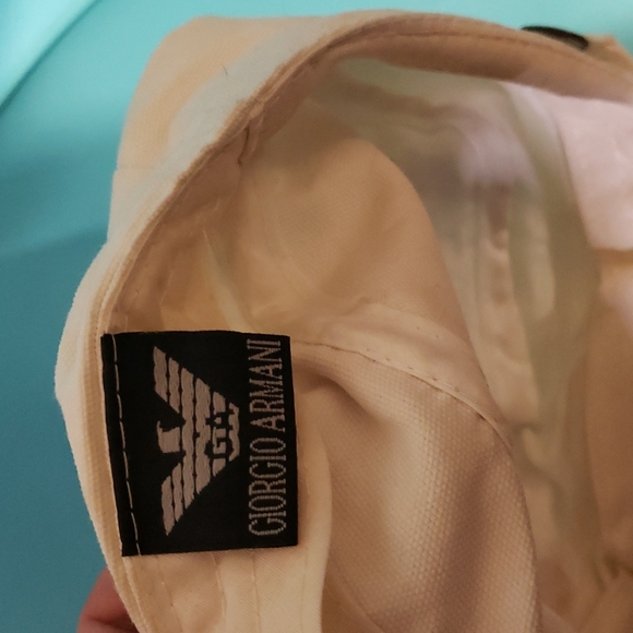 Giorgio Armani cap - Picture 3 of 3